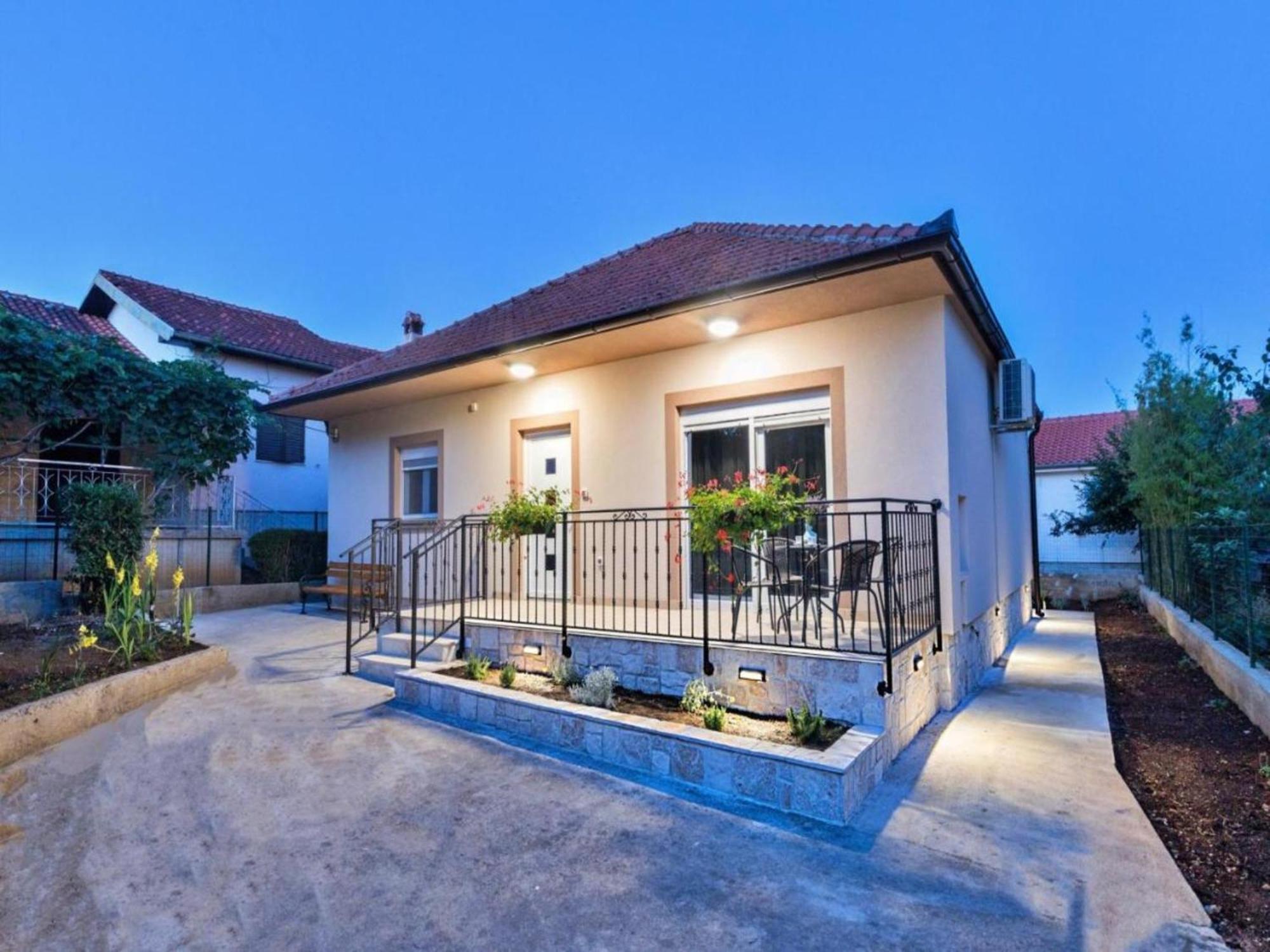 Mihael Holiday House Zadar Eksteriør bilde
